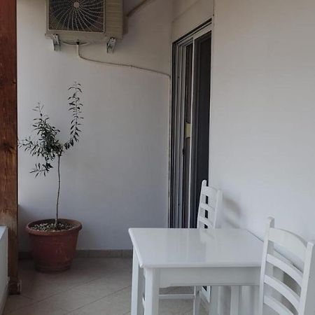 Michalis, 2-Bedroom Apartment In Saranda Luaran gambar