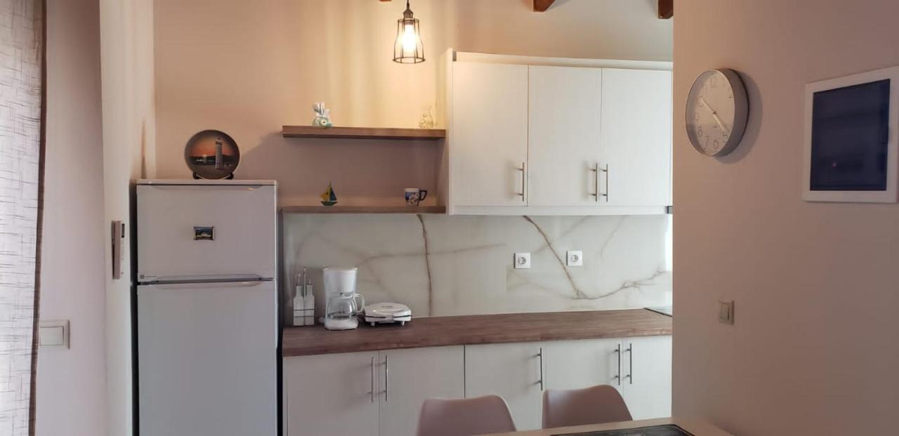 Michalis, 2-Bedroom Apartment In Saranda Luaran gambar